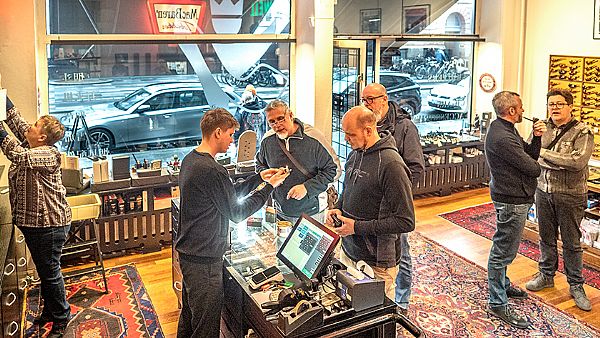Smoking lounge and Events